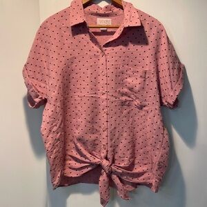 VIXBE Serah Tie Front Top. NWOT